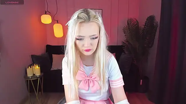 EmilyAir online show from 01.04.25