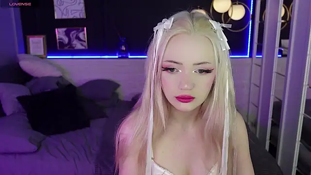 EmilyAir online show from 01.08.25