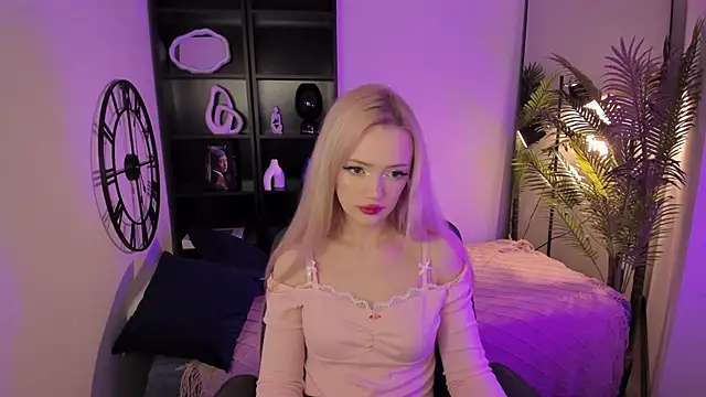 EmilyAir online show from 09.26.25