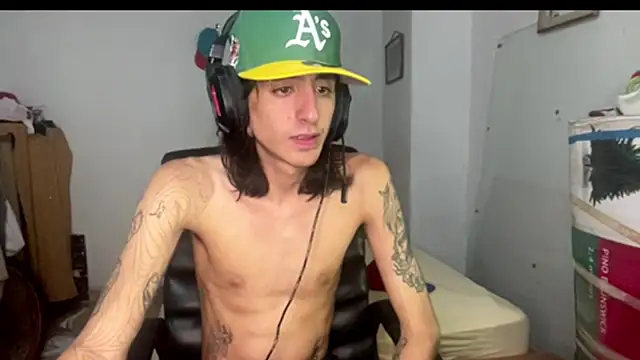 Snapshot of Matthew_Dixonn chatting on 01.23.25 Matthew Dixonn online show from 01.23.25