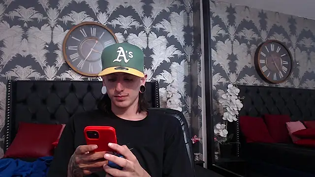 Snapshot of Matthew_Dixonn chatting on 01.29.25 Matthew Dixonn online show from 01.29.25