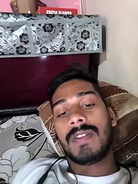 Snapshot of arppyyyxx chatting on 10.28.25 arppyyyxx online show from 10.28.25