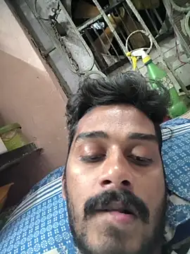 Snapshot of arppyyyxx chatting on 11.12.25 arppyyyxx online show from 11.12.25