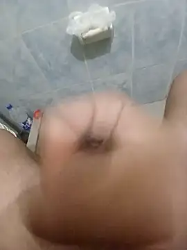 Snapshot of Alva14cm chatting on 03.13.25 Alva14cm online show from 03.13.25