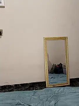 Snapshot of Scarlett-Leh chatting on 12.12.24 Scarlett-Leh online show from 12.12.24