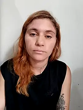 Snapshot of Scarlett-Leh chatting on 12.27.24 Scarlett-Leh online show from 12.27.24