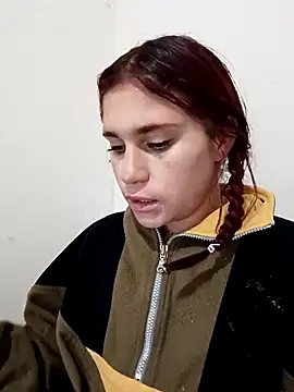 Snapshot of Scarlett-Leh chatting on 03.20.25 Scarlett-Leh online show from 03.20.25