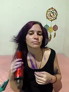 Snapshot of Scarlett-Leh chatting on 09.16.25 Scarlett-Leh online show from 09.16.25