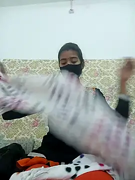 Snapshot of ks536191 chatting on 01.08.25 ks536191 online show from 01.08.25