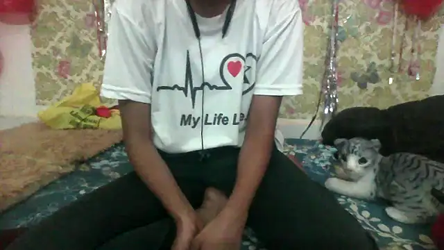 Snapshot of ks536191 chatting on 02.15.25 ks536191 online show from 02.15.25