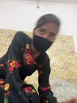 Snapshot of ks536191 chatting on 10.27.25 ks536191 online show from 10.27.25