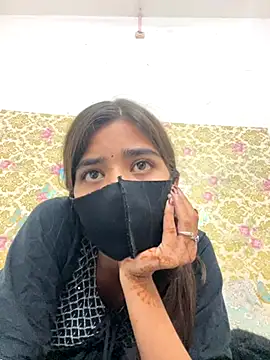 Snapshot of ks536191 chatting on 10.28.25 ks536191 online show from 10.28.25