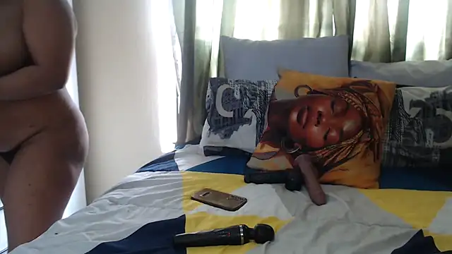 Foxybrownxx1 online show from 10.30.25