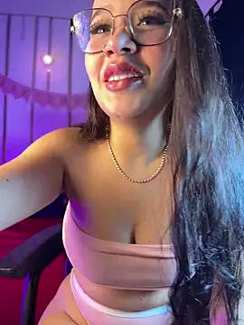 LylaLee111 online show from 12.30.24