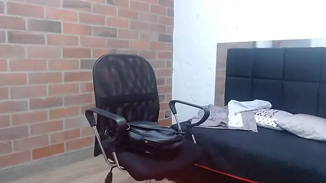 samantha  karolstone online show from 10.06.25