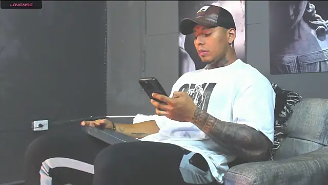 Snapshot of bradley_smith chatting on 07.11.26 bradley smith online show from 07.11.26