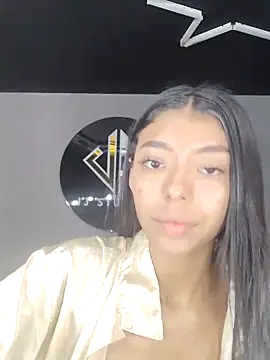 Any Petitte online show from 02.07.25