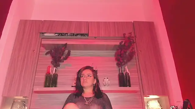 Snapshot of KylieMaxwell chatting on 10.14.25 KylieMaxwell online show from 10.14.25