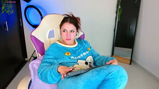 GilaKat online show from 10.13.25