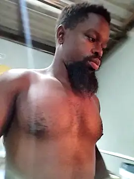 Snapshot of Chocolate_factory_man chatting on 10.31.25 Chocolate factory man online show from 10.31.25