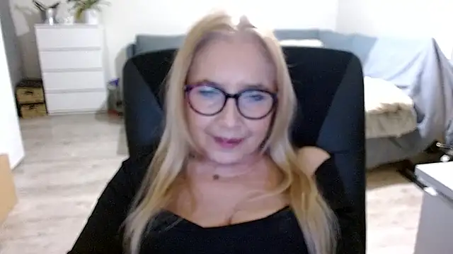 sofia xkiss online show from 12.12.24