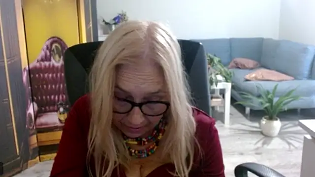 sofia xkiss online show from 09.30.25