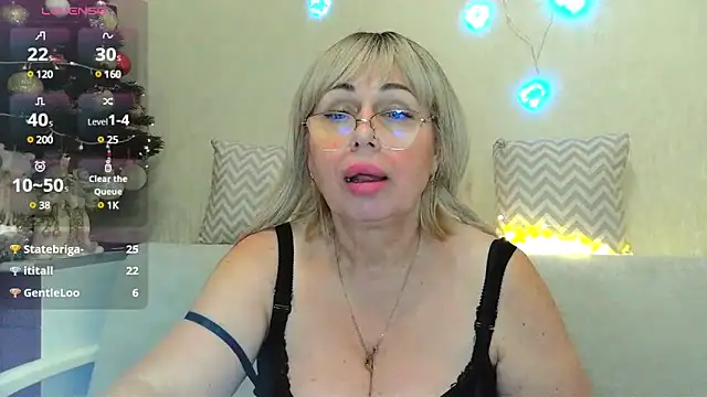 Snapshot of SusieNoreen chatting on 01.13.25 SusieNoreen online show from 01.13.25