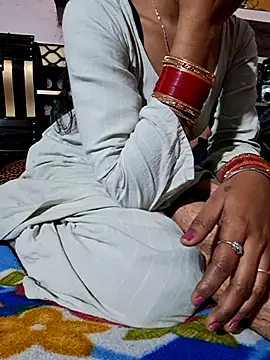 Its reena 009 online show from 02.22.25