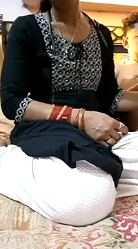 Its reena 009 online show from 03.14.25