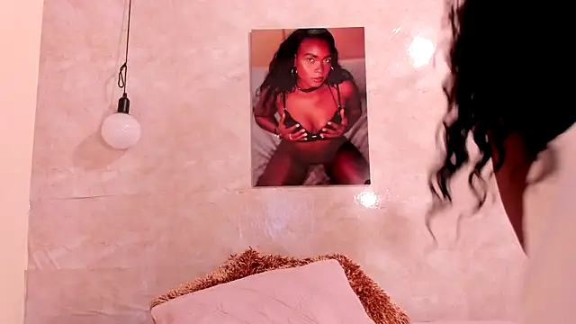 NicolVilla online show from 03.10.25