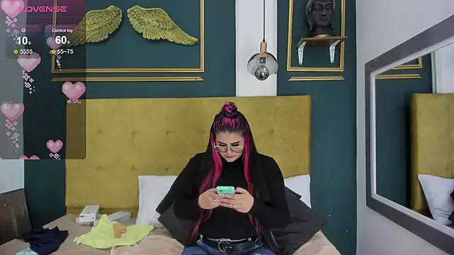 BellaPeers  online show from 01.05.25