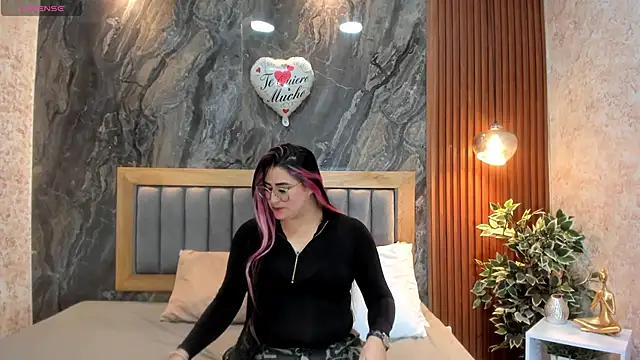 BellaPeers  online show from 02.16.25