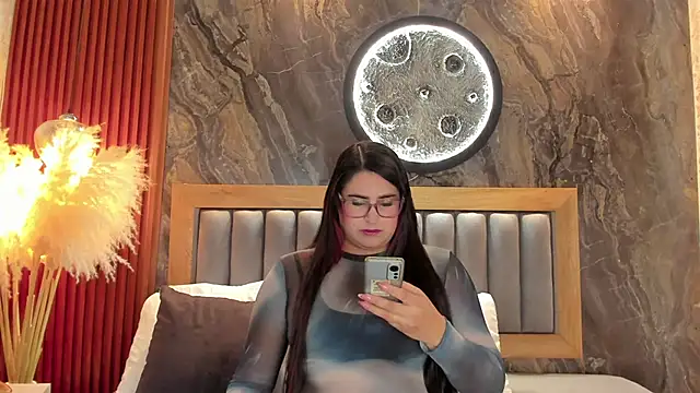 BellaPeers  online show from 11.18.25