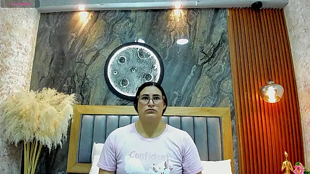 BellaPeers  online show from 04.15.26