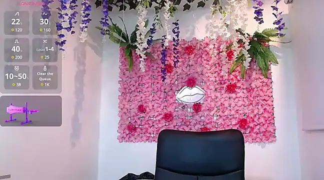 BLONDE SEXYHOT online show from 12.31.24