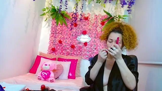 BLONDE SEXYHOT online show from 10.11.25