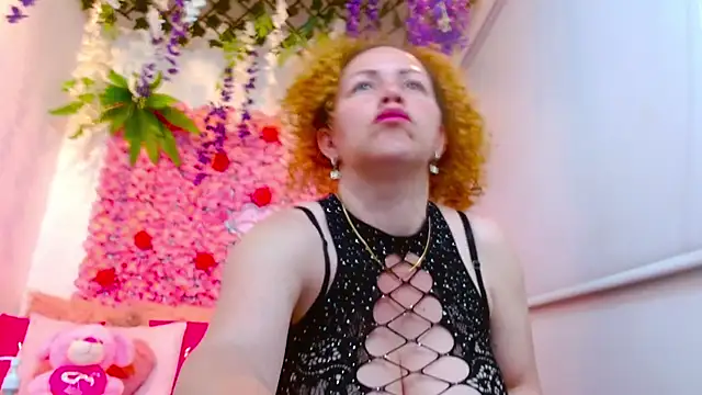 BLONDE SEXYHOT online show from 10.15.25