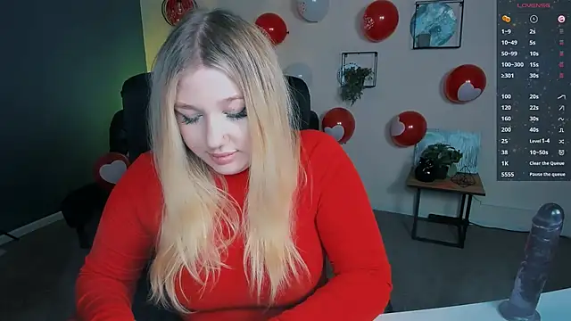 Snapshot of juli_kisss chatting on 02.16.25 juli kisss online show from 02.16.25