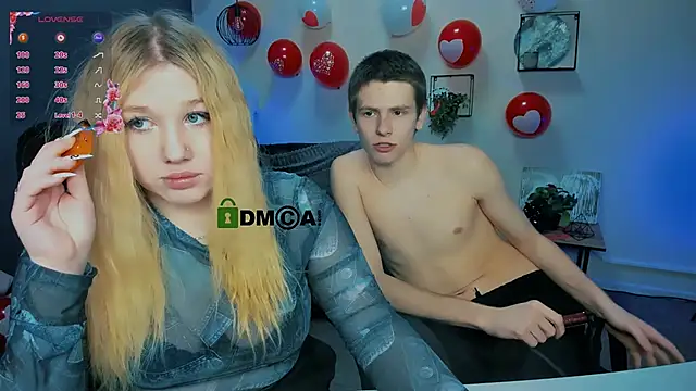 Snapshot of juli_kisss chatting on 02.19.25 juli kisss online show from 02.19.25