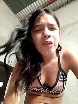 Little Pau Dirty online show from 11.01.25