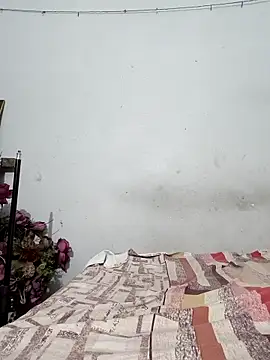 Snapshot of catreena chatting on 10.08.25 catreena online show from 10.08.25