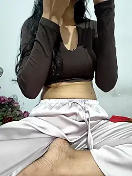 Snapshot of catreena chatting on 10.17.25 catreena online show from 10.17.25