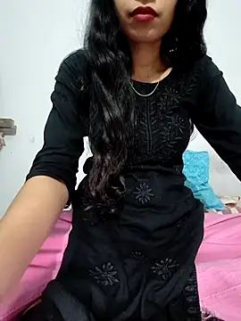 Snapshot of catreena chatting on 11.07.25 catreena online show from 11.07.25