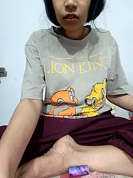 Snapshot of catreena chatting on 11.09.25 catreena online show from 11.09.25