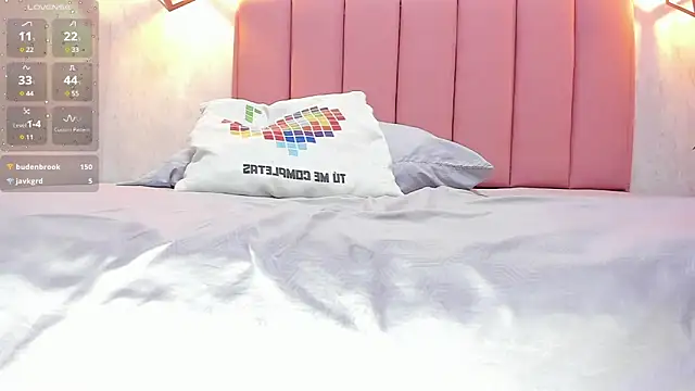 Snapshot of MAILYLOVE1 chatting on 02.24.25 MAILYLOVE1 online show from 02.24.25