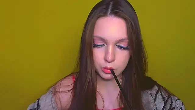 Snapshot of miss_merciless_ chatting on 05.08.26 miss merciless online show from 05.08.26