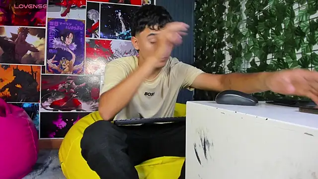 Snapshot of Austin_Cardieff chatting on 02.07.25 Austin Cardieff online show from 02.07.25