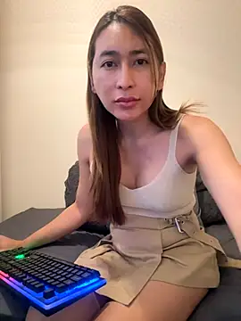 Snapshot of cieloadriano2024 chatting on 10.11.25 cieloadriano2024 online show from 10.11.25