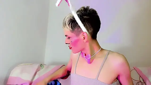 TatiGil online show from 10.15.25