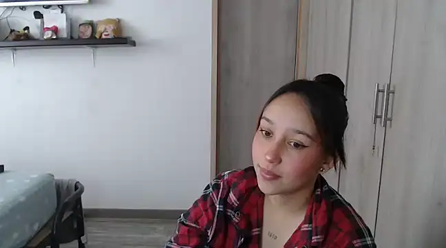 Skarlet Adams28 online show from 12.05.24